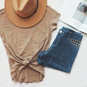 🌟$5 DEAL🌟 Mid Rise Studded Shorts Dark Blue size 26